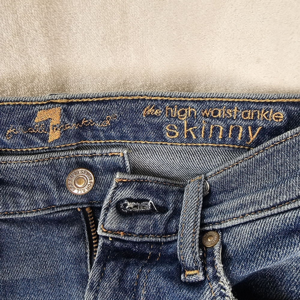 7 For All Mankind Ladies Jeans Size 25
